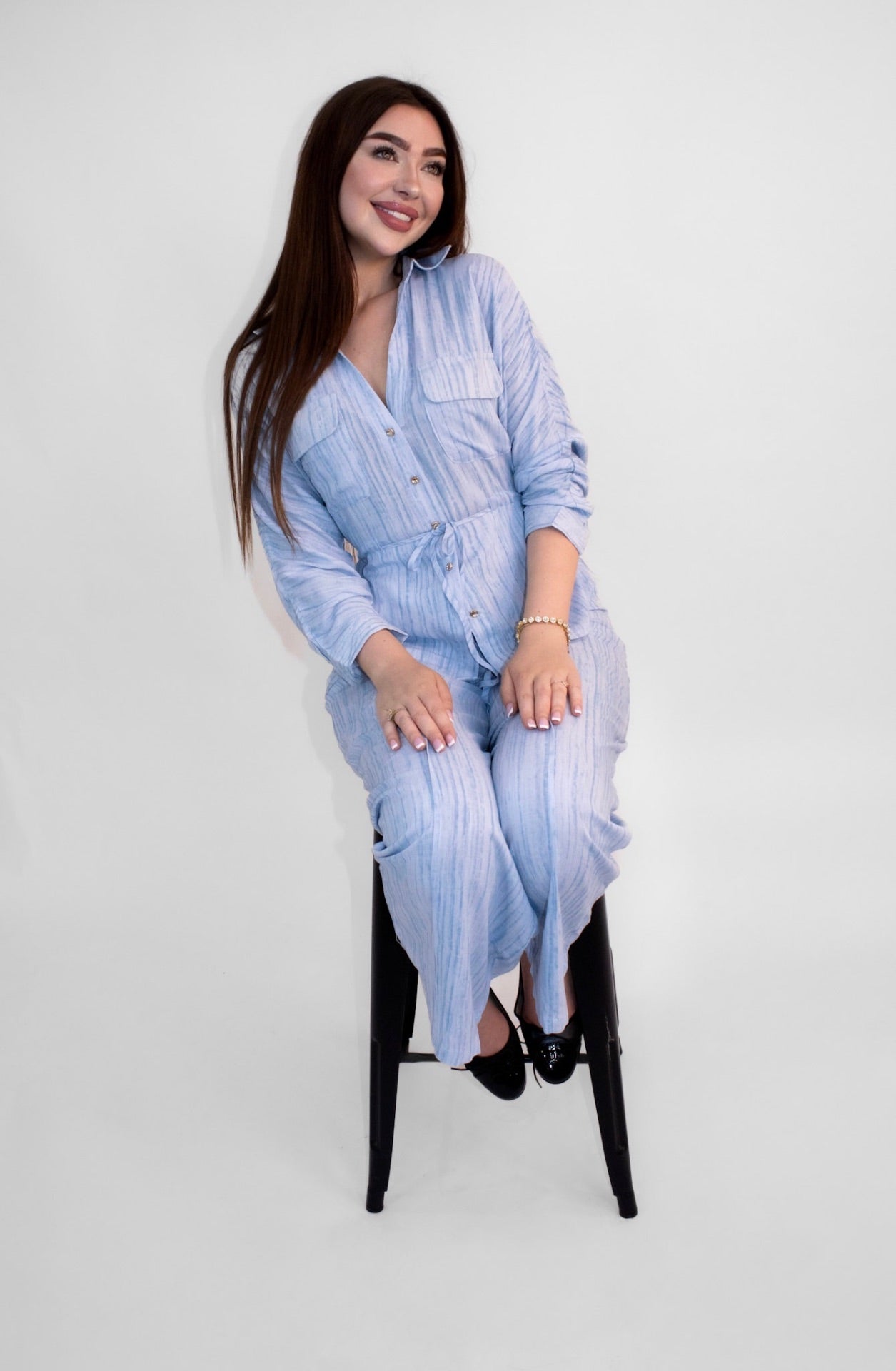 The Azurra Set - pose